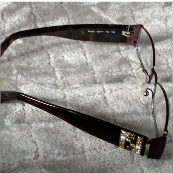 Designer Vintage Eye Wear - Picture 2 of 3